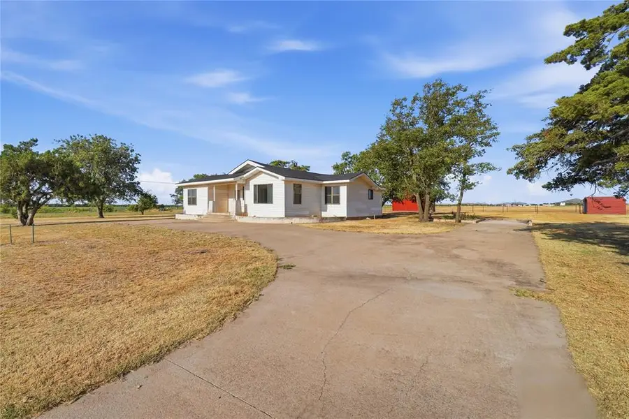 725 W Broadway Street, Mountain Park, OK 73552 - #3