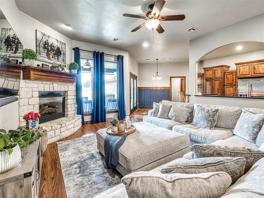 4608 Shoreside Drive, Tuttle, OK 73089 - #2