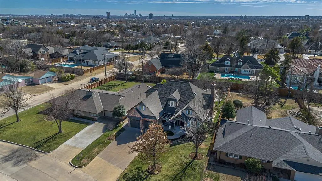 1902 Elmhurst Avenue, Nichols Hills, OK 73120 - #1