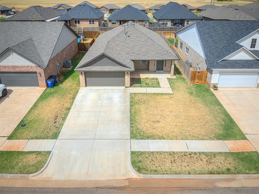 1212 La Vista Lane, Kingfisher, OK 73750 - #2