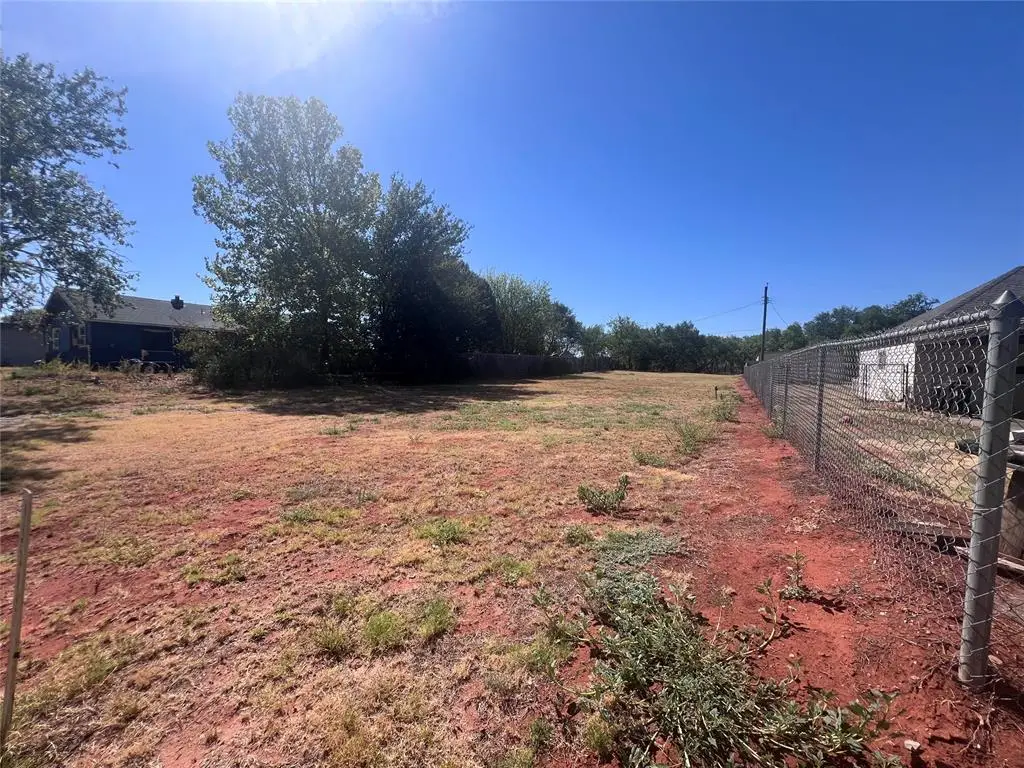 1518 E 3rd Street, Elk City, OK 73644 - #1