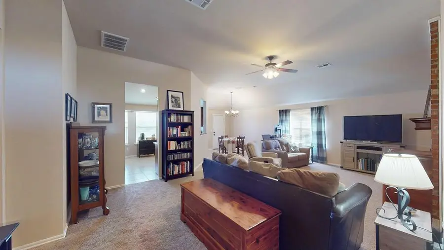 805 Canyon Drive, Yukon, OK 73099 - #2