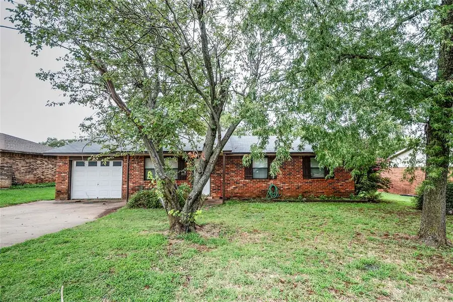 1023 E 17th Street, Chandler, OK 74834 - #2