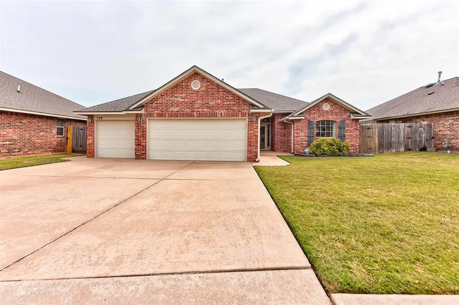 528 Loyd Lane, Moore, OK 73160 - #2