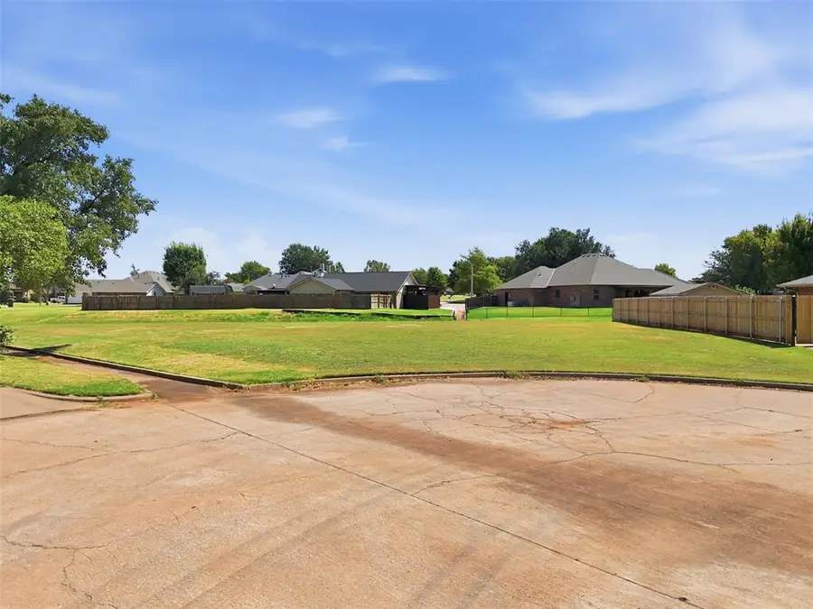 1206 W Fay Avenue, Kingfisher, OK 73750 - #2