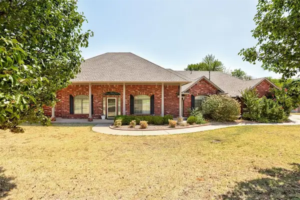 891 Oakley Drive, Blanchard, OK 73010
