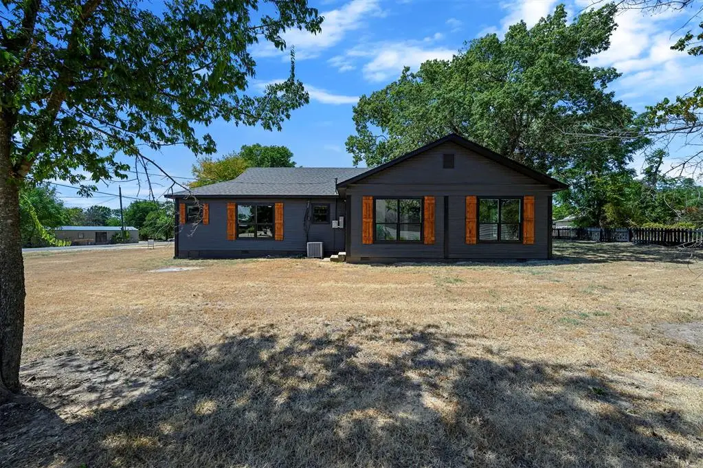 209 Boston, Fort Towson, OK 74735 - #1