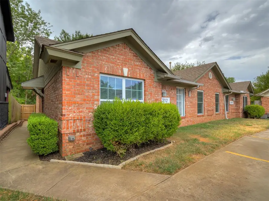 2308 Heatherfield Lane, Norman, OK 73071 - #2