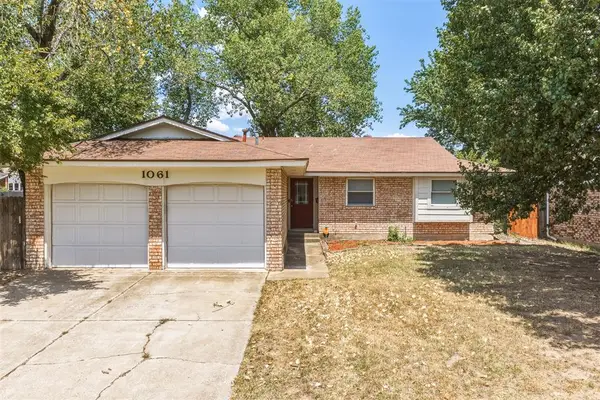 1061 W Main Street, Moore, OK 73160