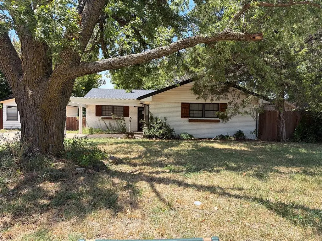 1023 N Madison Avenue, Blanchard, OK 73010 - #1