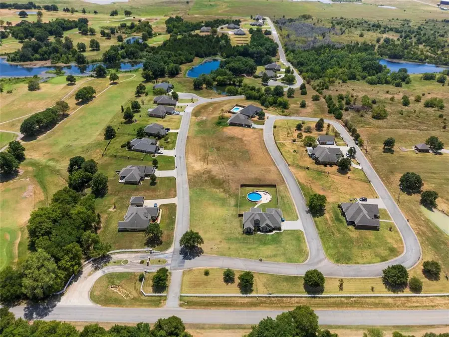 917 S Riveria Drive, Cushing, OK 74023 - #3