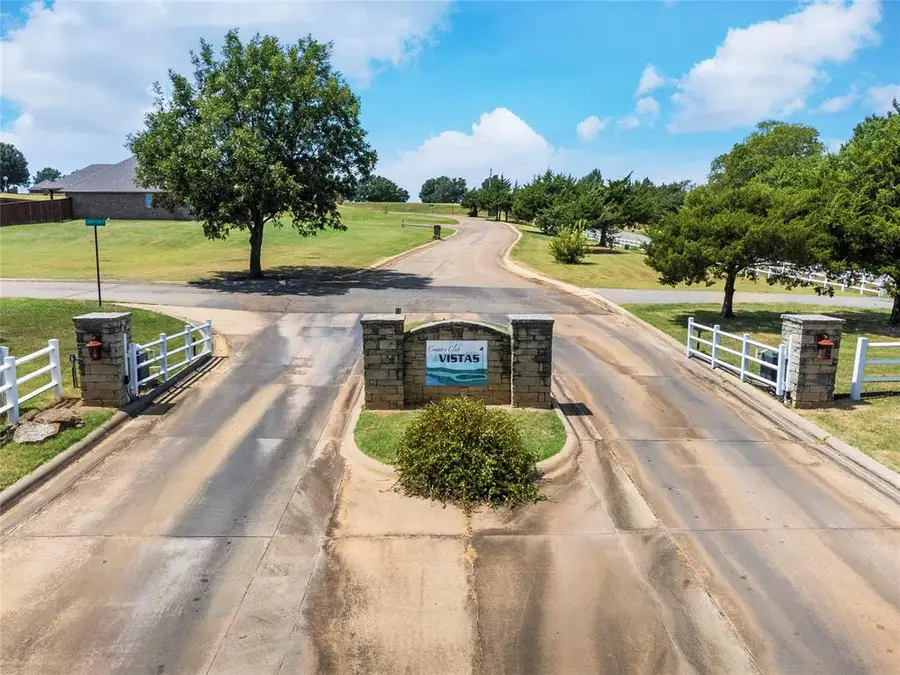 1109 S Country Club Drive, Cushing, OK 74023 - #3