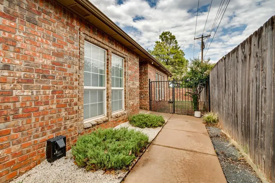 1601 Laurel Place, Edmond, OK 73003 - #2