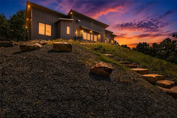 10 Moonshine Drive, Clayton, OK 784536
