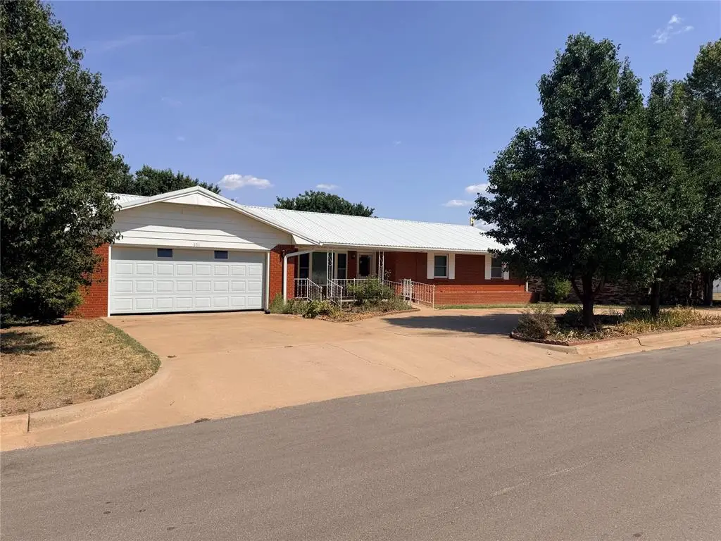 406 N Armor Avenue, Canton, OK 73724 - #1