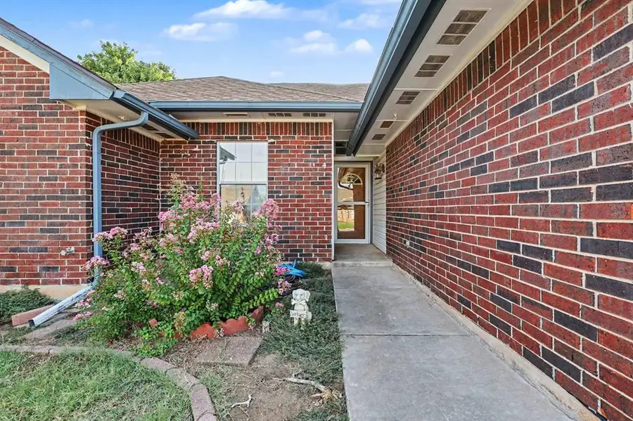 1808 Butterfield Trail, Choctaw, OK 73020 - #3