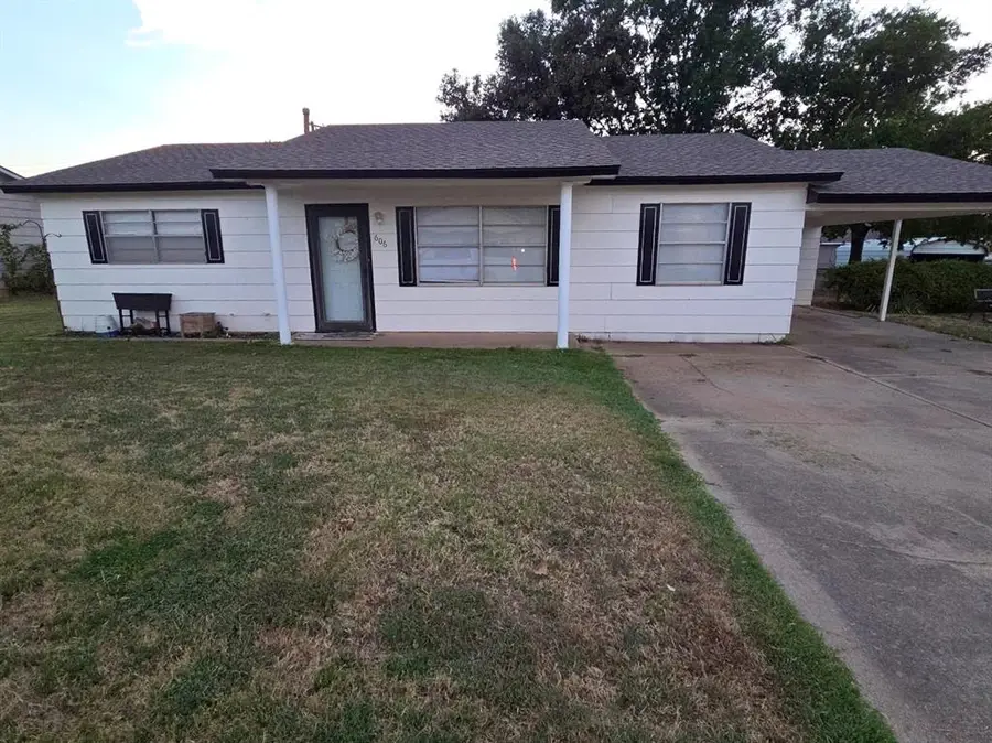 606 N Cedar Avenue, Stroud, OK 74079 - #2