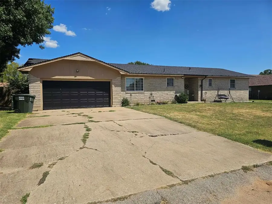 111 Hazelwood Street, Davis, OK 73030 - #2