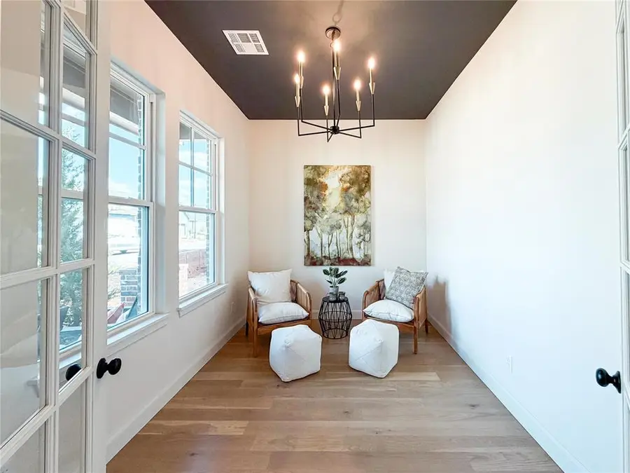 1917 Parkwood Avenue, Edmond, OK 73034 - #3
