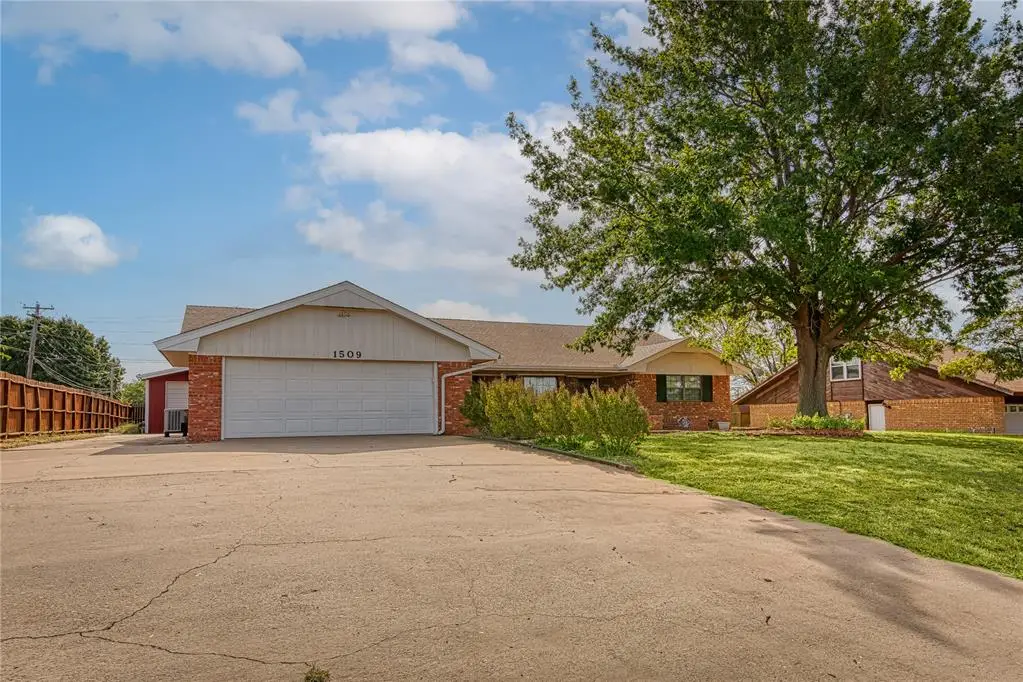 1509 N Temple Street, Cordell, OK 73632 - #1