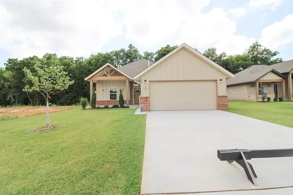 130 Mountain Laurel Way, Noble, OK 73068