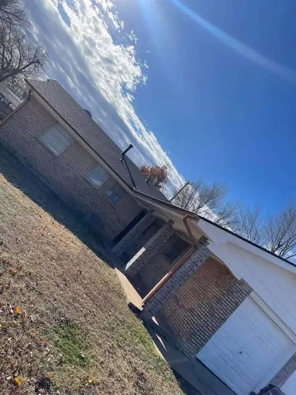 3028 Chetwood Drive, Del City, OK 73115