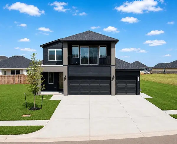 4213 NW 180th Terrace, Edmond, OK 73012
