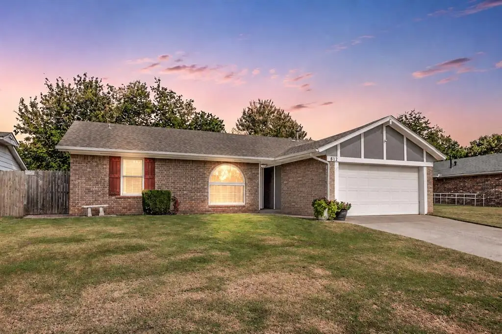 812 Kelly Park Road, Edmond, OK 73003 - #1