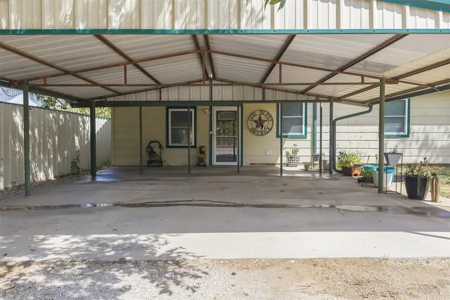 402 W A Street, Ringling, OK 73456 - #2