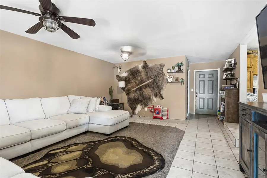 402 W A Street, Ringling, OK 73456 - #3