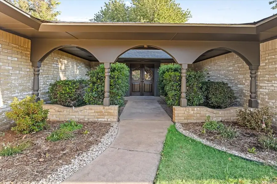 818 SW 26th Place, El Reno, OK 73036 - #2