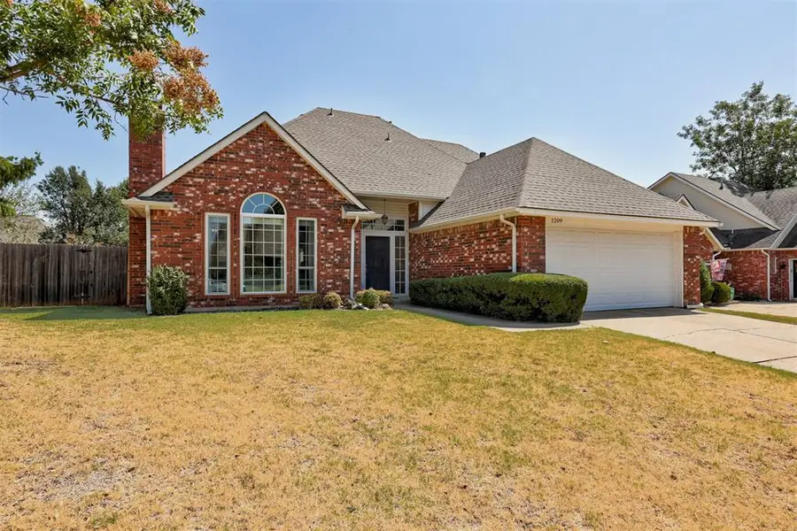 1209 Salem Avenue, Edmond, OK 73003 - #2
