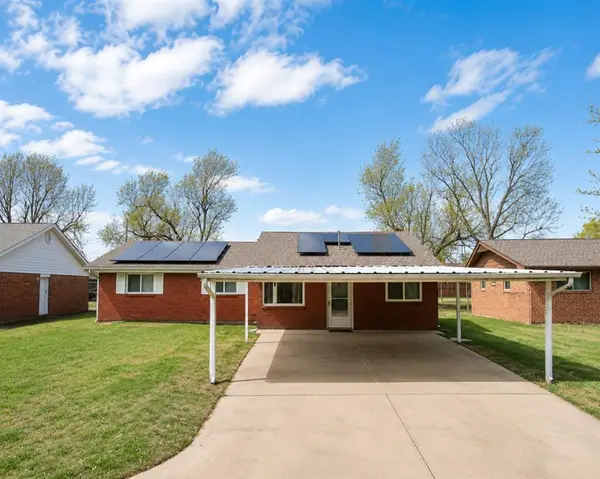 709 Arnold Avenue, Moore, OK 73160