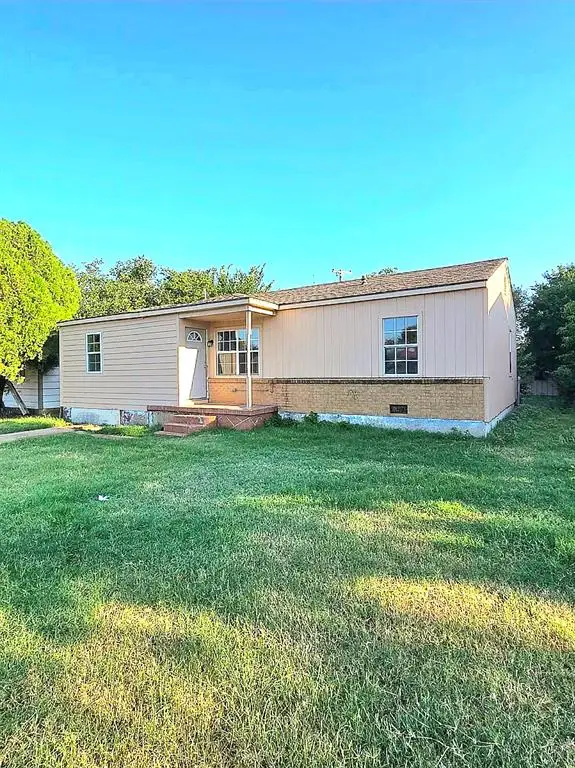717 Judy Avenue, Altus, OK 73521