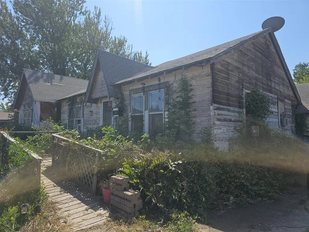 408 W Main Street, Edmond, OK 73003 - #1