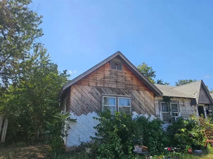 408 W Main Street, Edmond, OK 73003 - #2