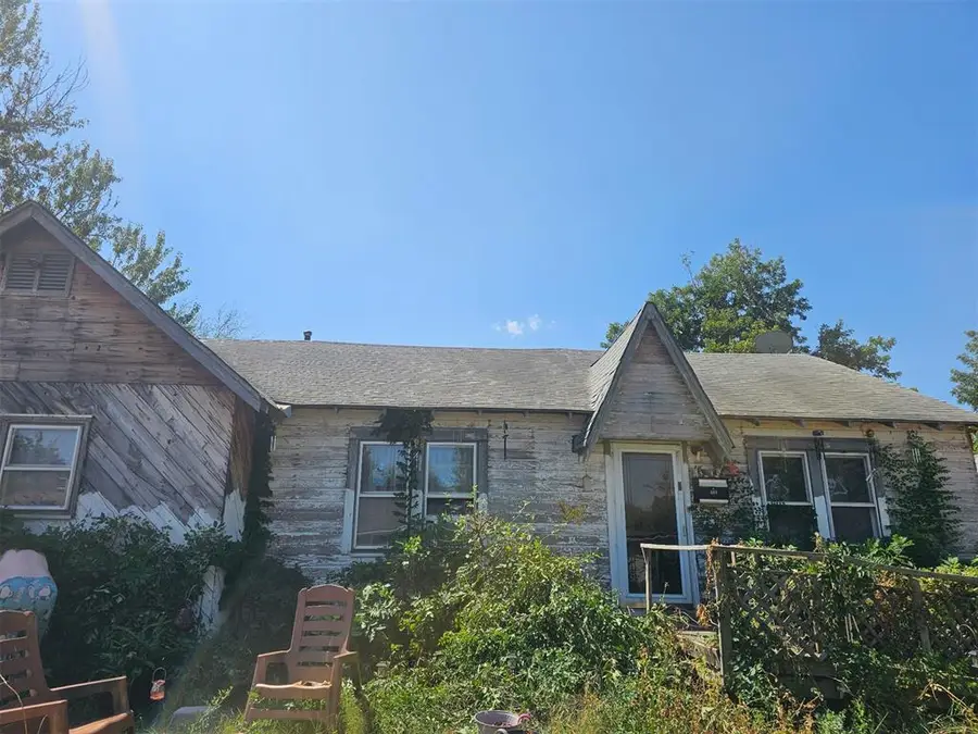 408 W Main Street, Edmond, OK 73003 - #3