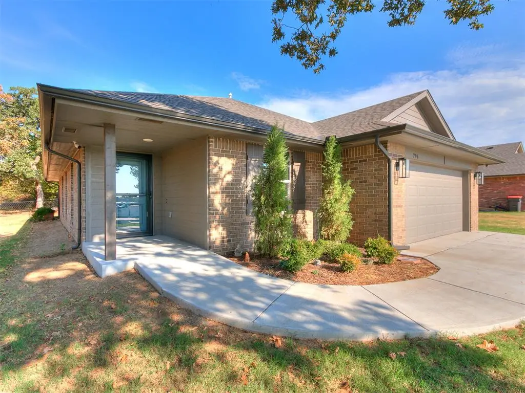 796 Harrison Street, Harrah, OK 73045 - #1