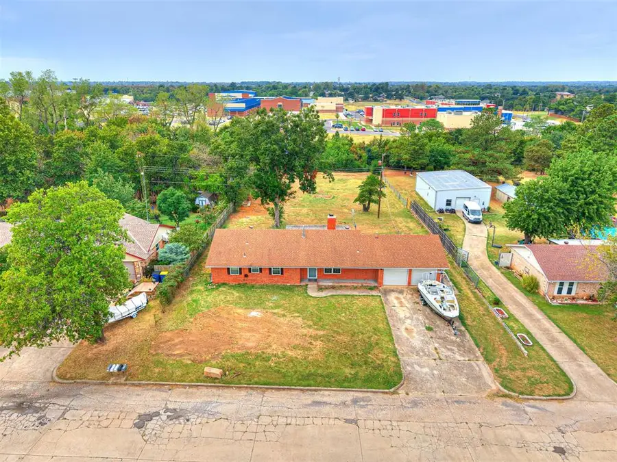 907 Oak Park Drive, Choctaw, OK 73020 - #3