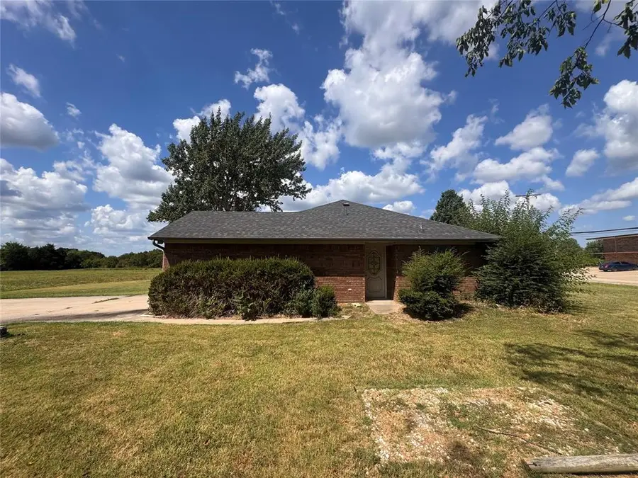2249 Boren Boulevard, Seminole, OK 74868 - #2