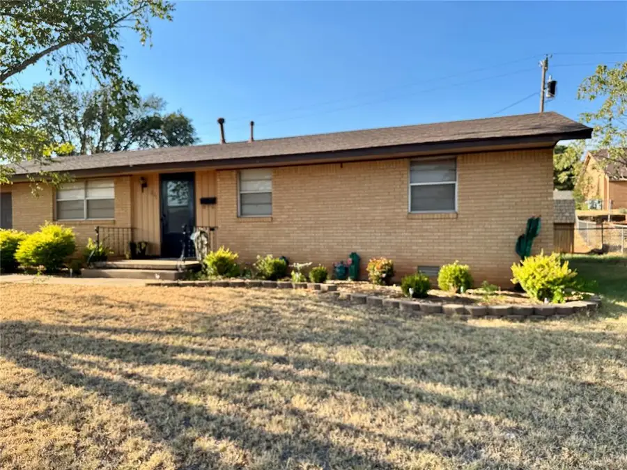 901 E Kee Street, Weatherford, OK 73096 - #2