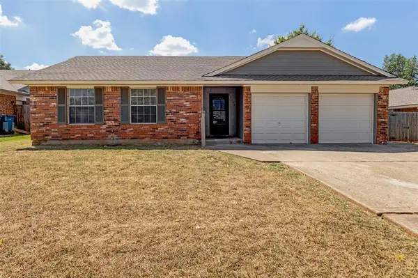 1104 Juno Circle, Edmond, OK 73003