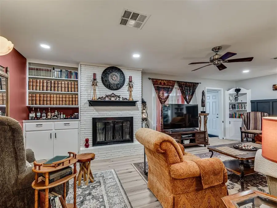 2620 Abbey Road, Oklahoma City, OK 73120 - #3