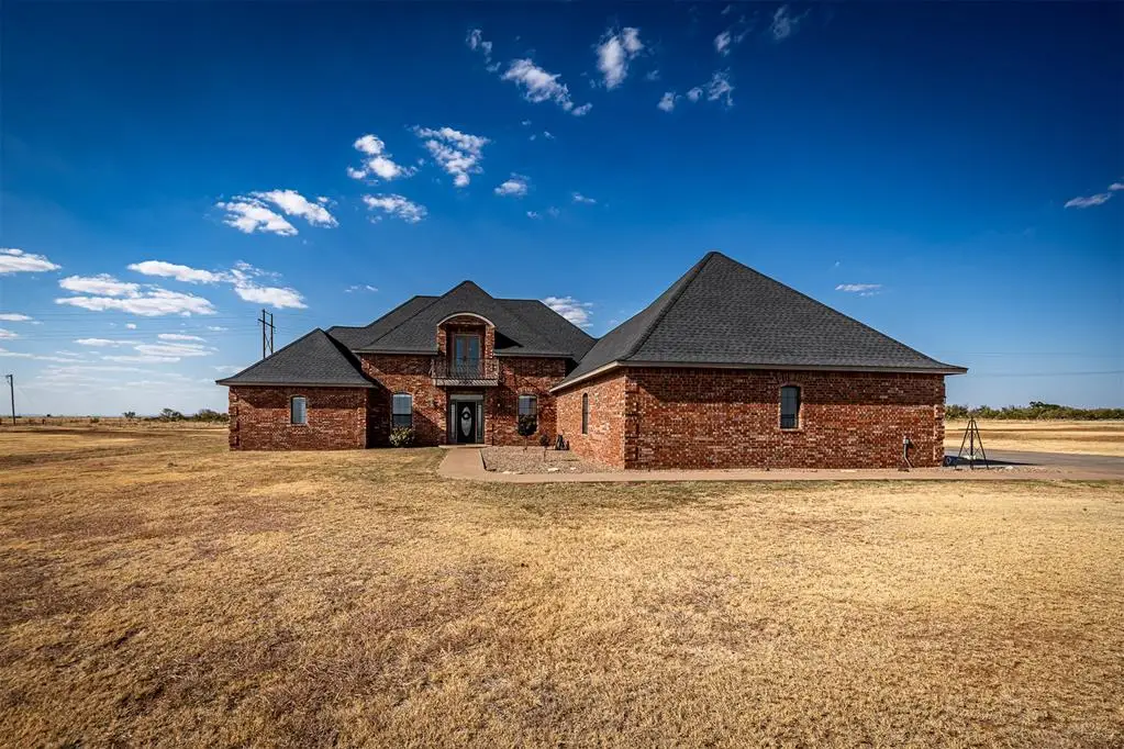 203 Soleil Drive, Walters, OK 73527 - #1