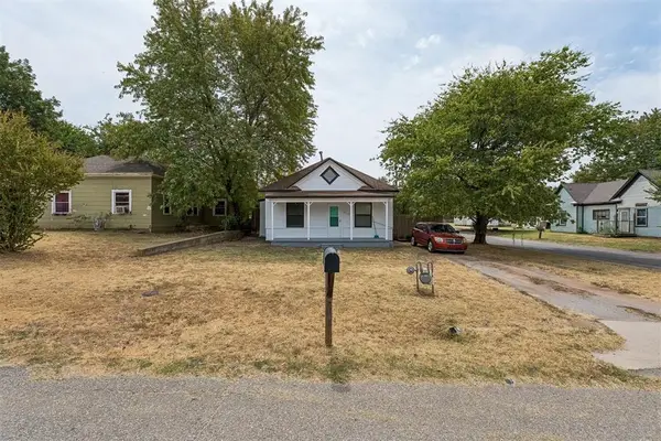 819 W London Street, El Reno, OK 73036