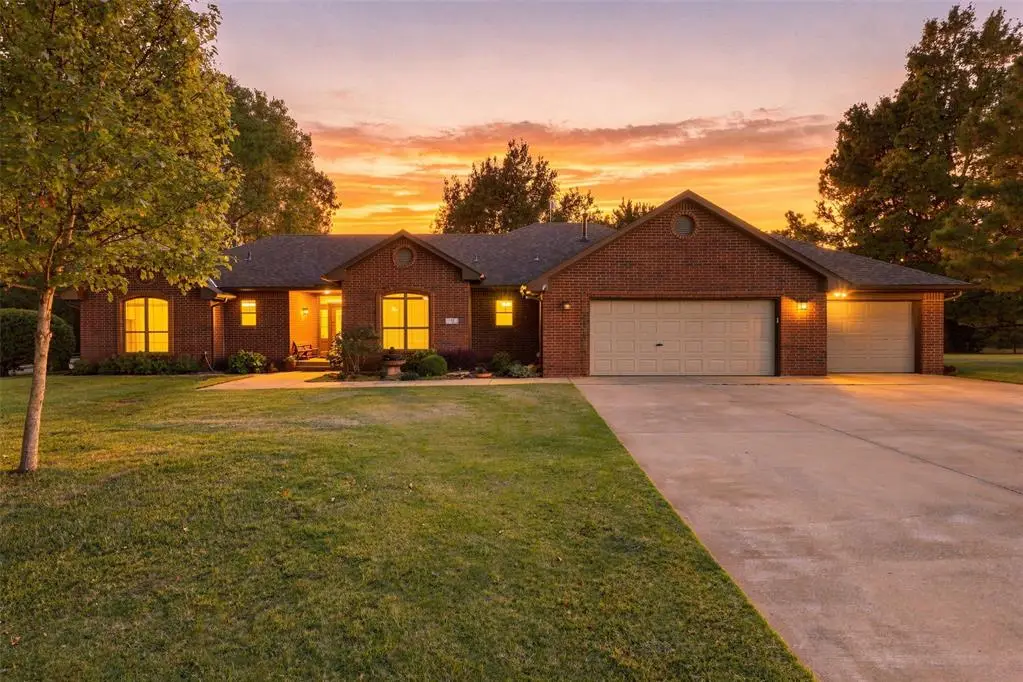801 Cameron Drive, Yukon, OK 73099 - #1
