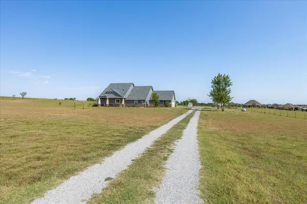 2889 SW 3rd Street, Blanchard, OK 73010