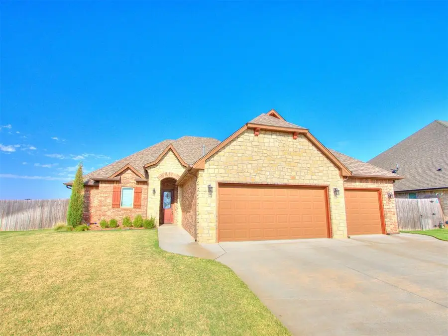 401 Carlow Way, Yukon, OK 73099 - #3