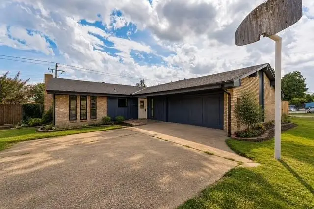 6736 Cherry Place, Oklahoma City, OK 73127 - #1