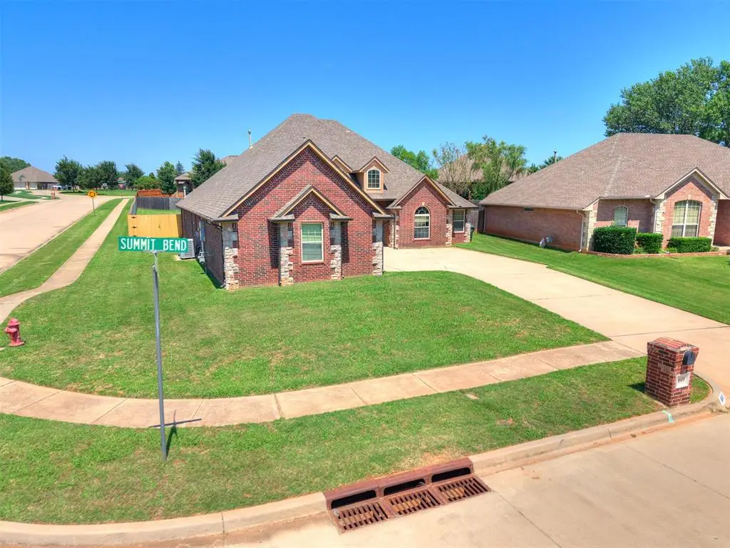 601 Summit Bend, Norman, OK 73071 - #1